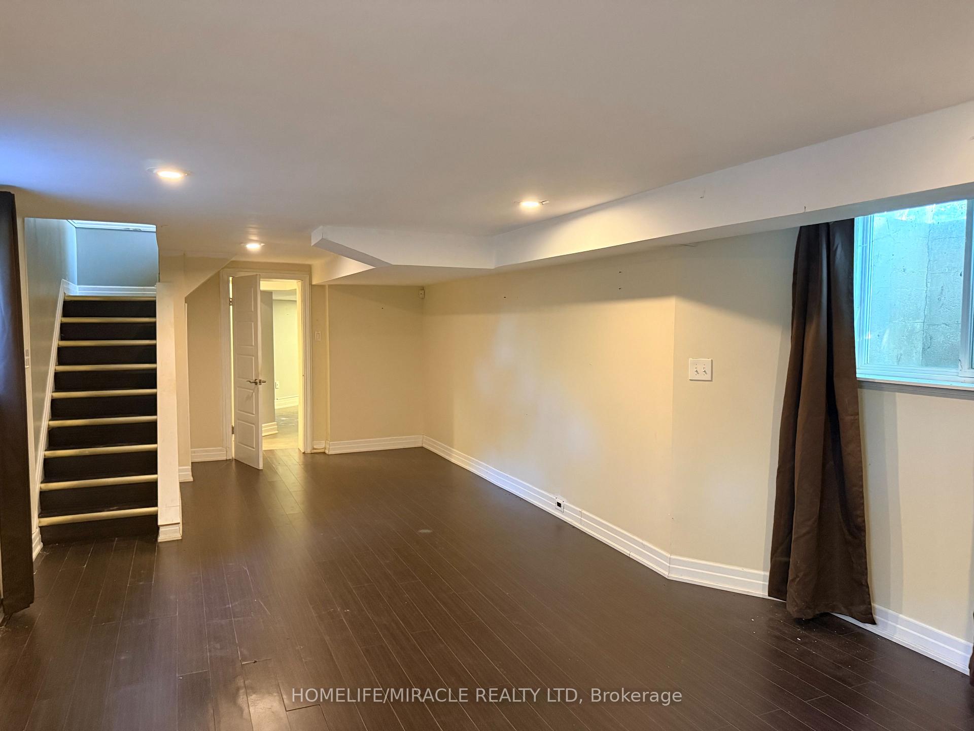 Photo 31 of 10 Yorkton Boulevard, Markham, Angus Glen — HOMEH