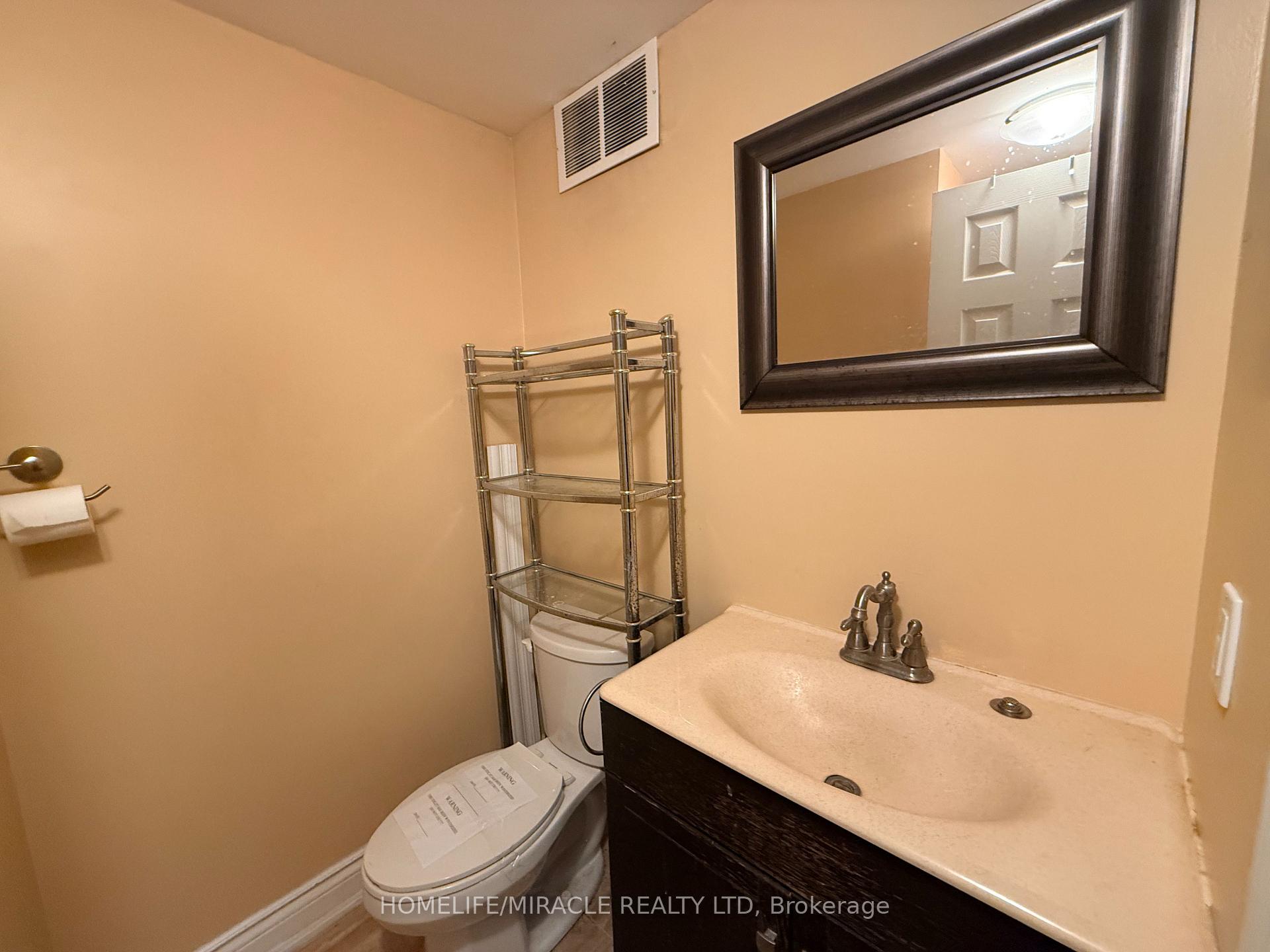 Photo 33 of 10 Yorkton Boulevard, Markham, Angus Glen — HOMEH
