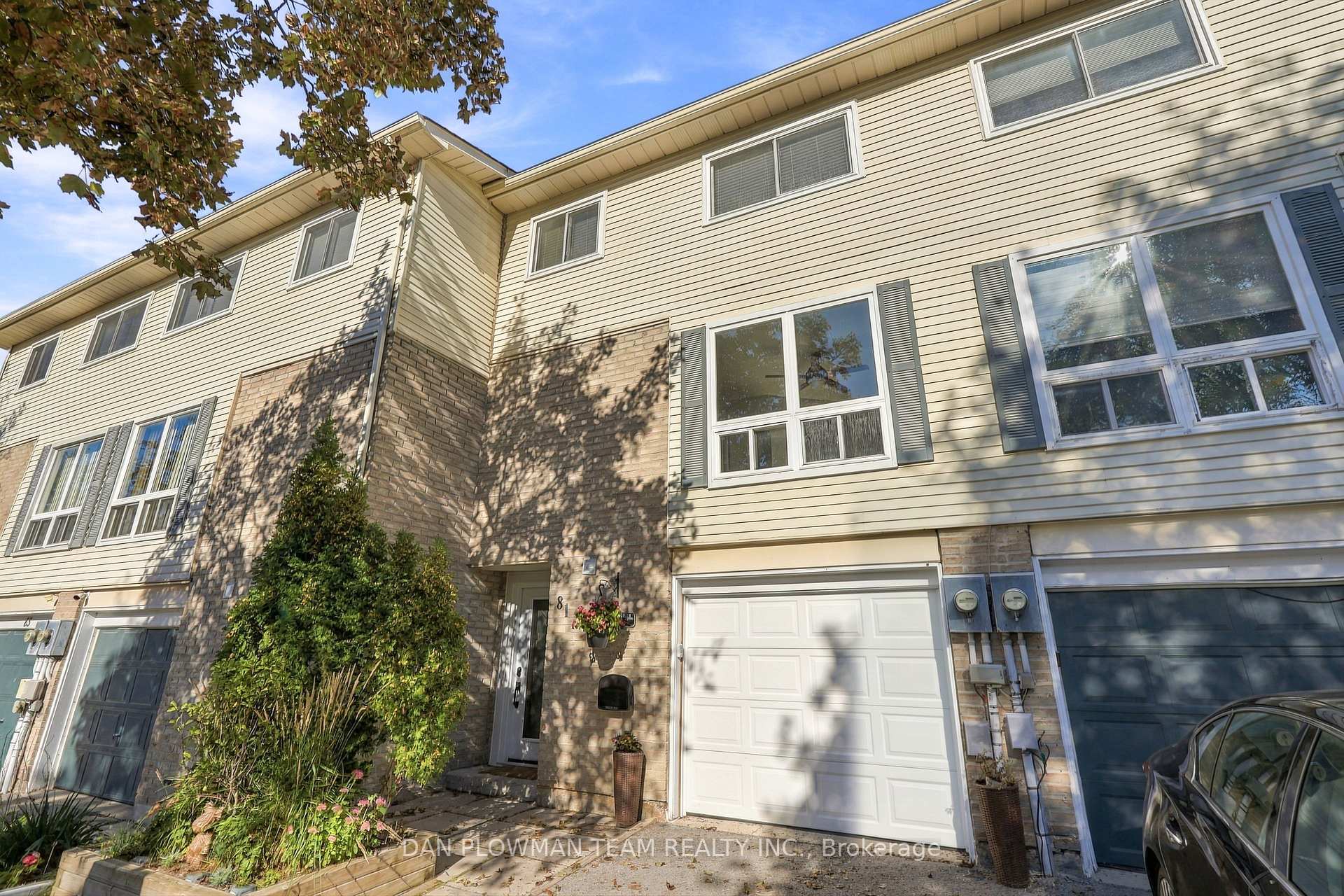 Photo of Unit 81, 1133 Ritson Road N