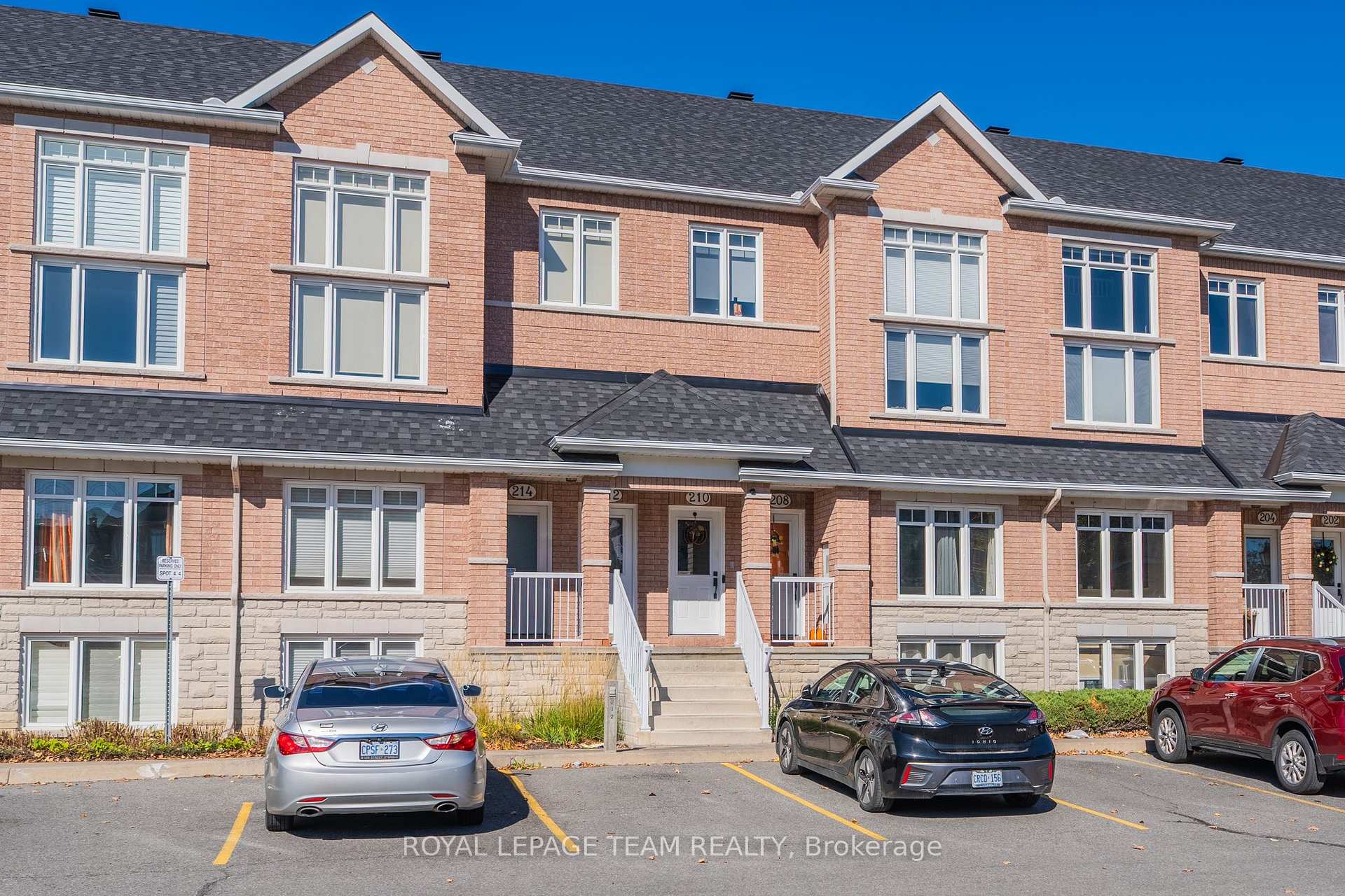 Photo 14 of 208 Tivoli Private, Ottawa, Merivale Industrial Park/Citiplace — HOMEH