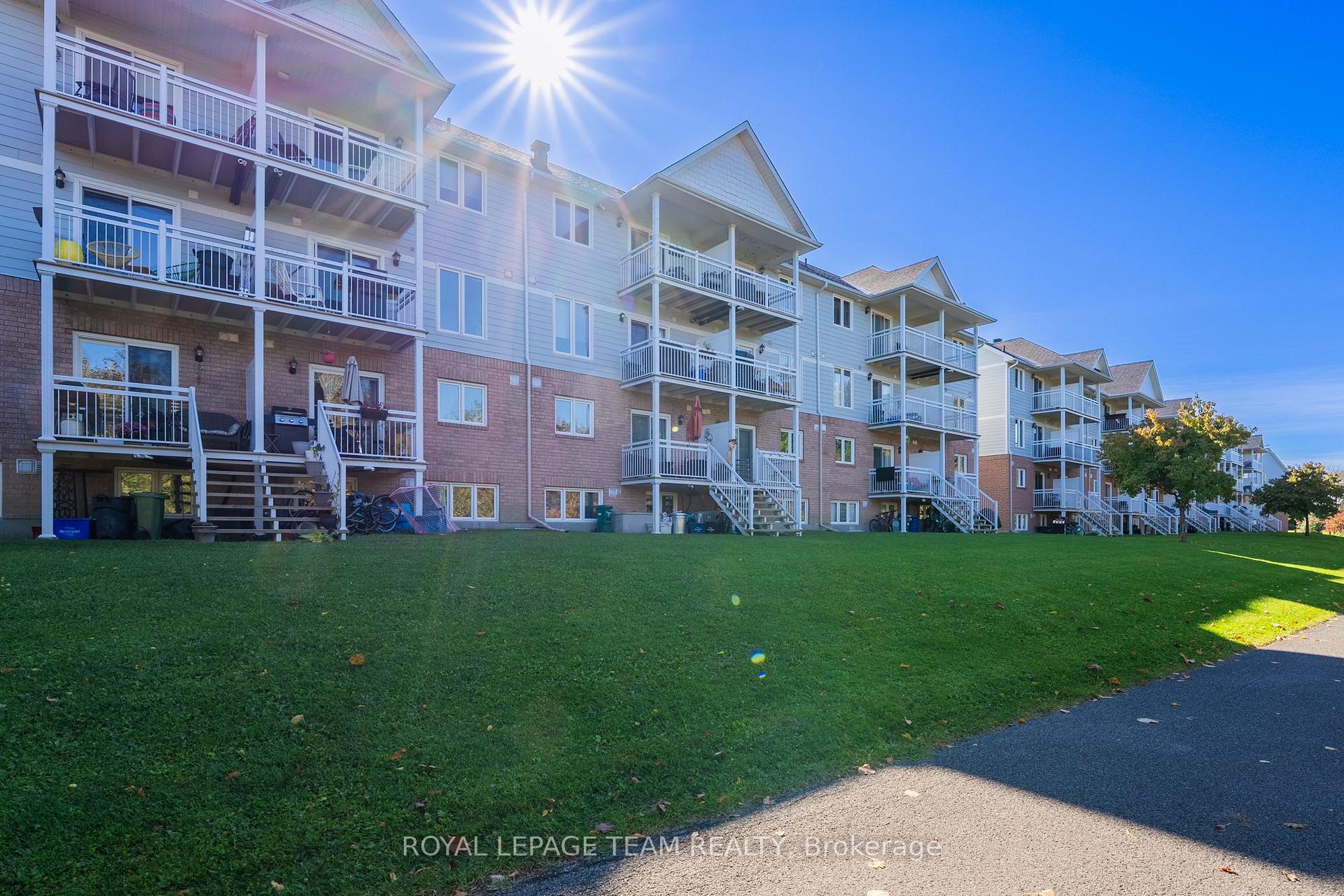 Photo 33 of 208 Tivoli Private, Ottawa, Merivale Industrial Park/Citiplace — HOMEH