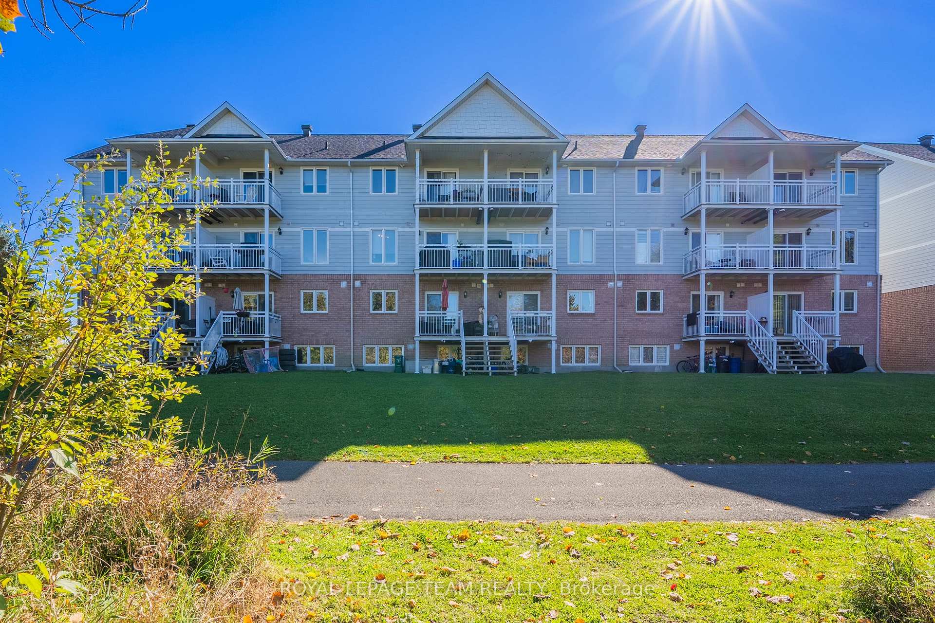 Photo 31 of 208 Tivoli Private, Ottawa, Merivale Industrial Park/Citiplace — HOMEH