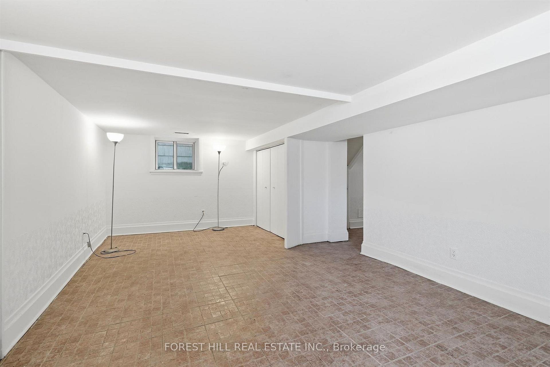 Photo 12 of Unit LOWER, 36 Arnold Crescent, Richmond Hill, Mill Pond — HOMEH