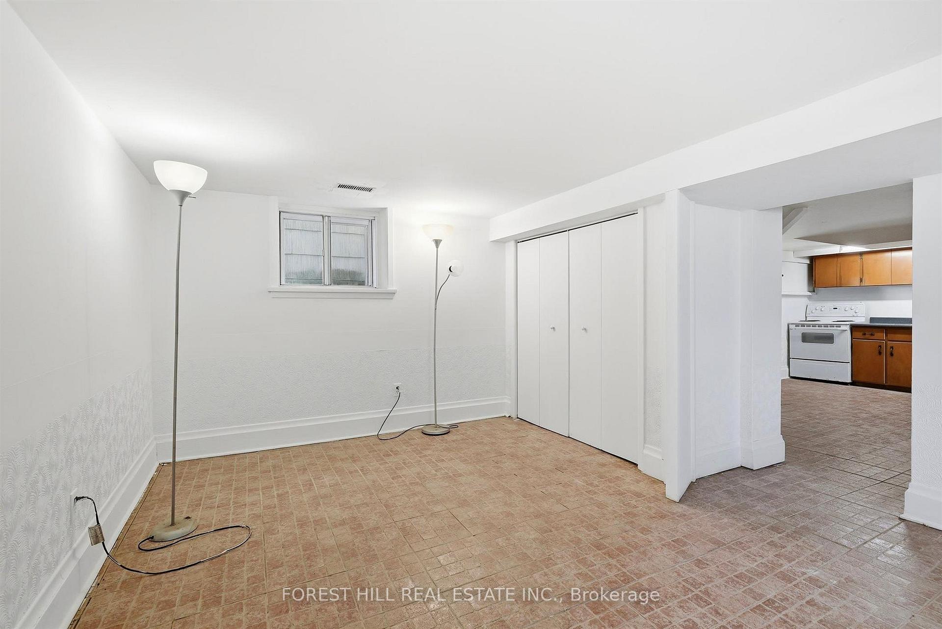 Photo 13 of Unit LOWER, 36 Arnold Crescent, Richmond Hill, Mill Pond — HOMEH