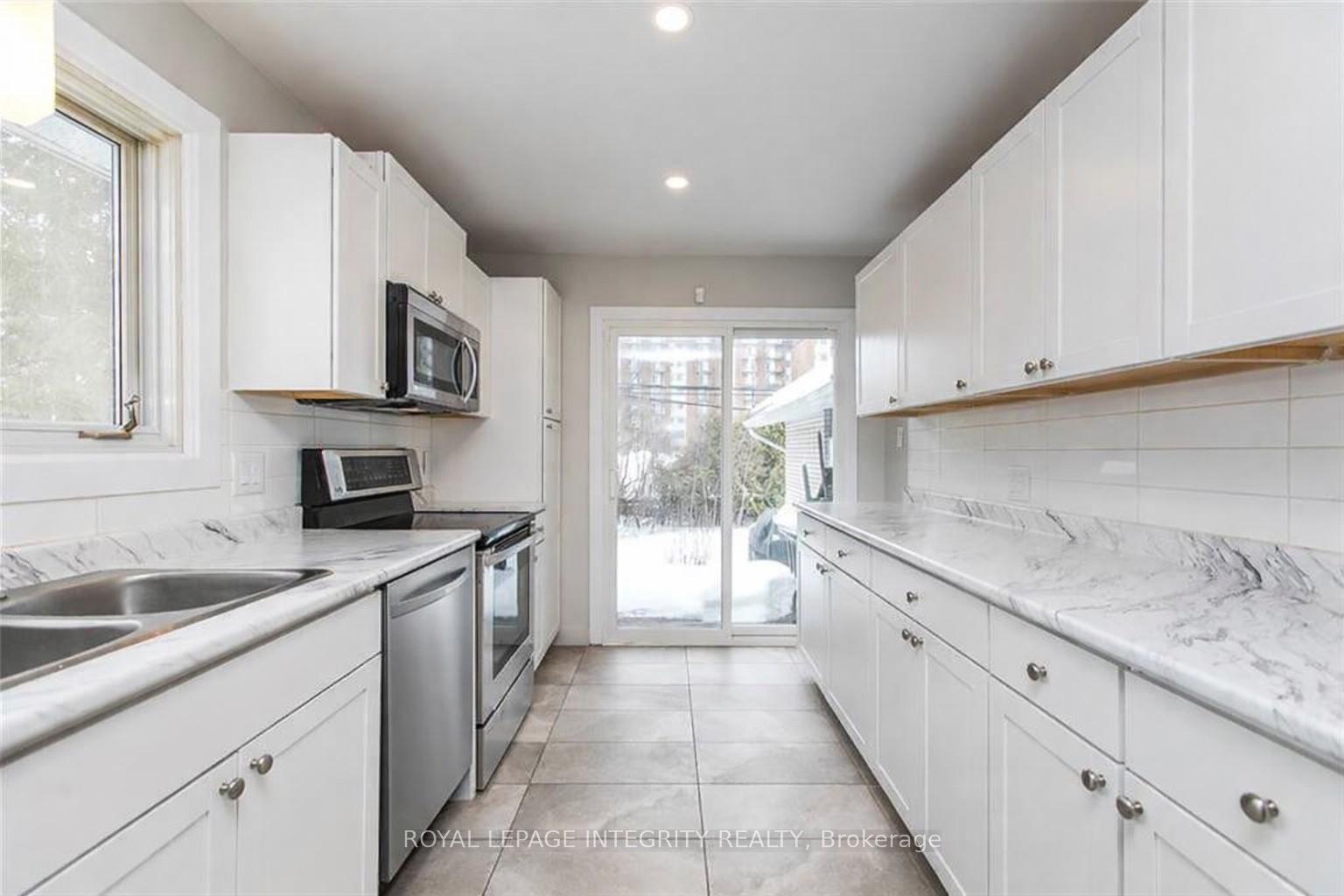 Photo 11 of 1152 Tawney Road, Ottawa, Hawthorne Meadows — HOMEH