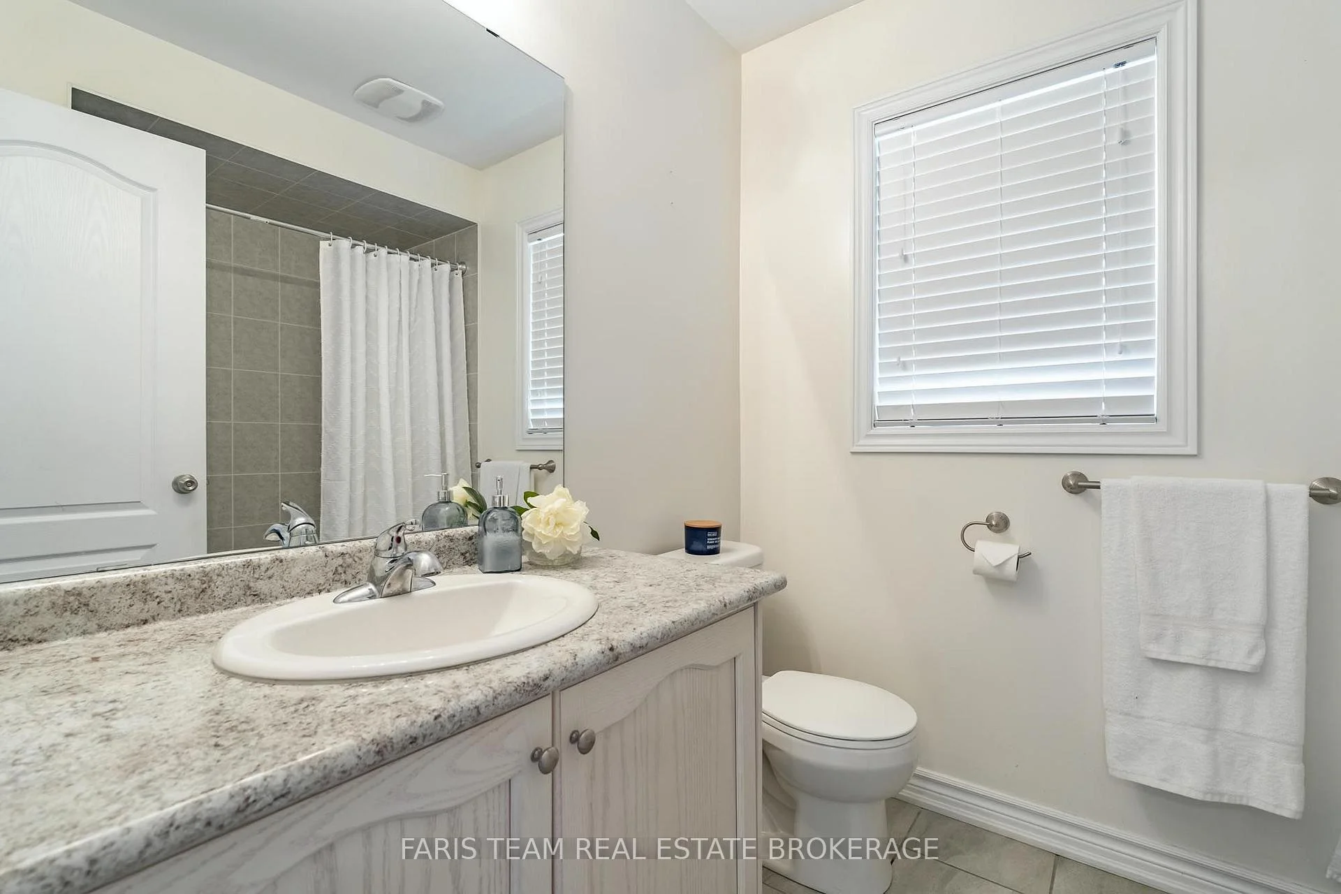 Photo 59 of 1110 Wharram Way, Innisfil, Lefroy — HOMEH