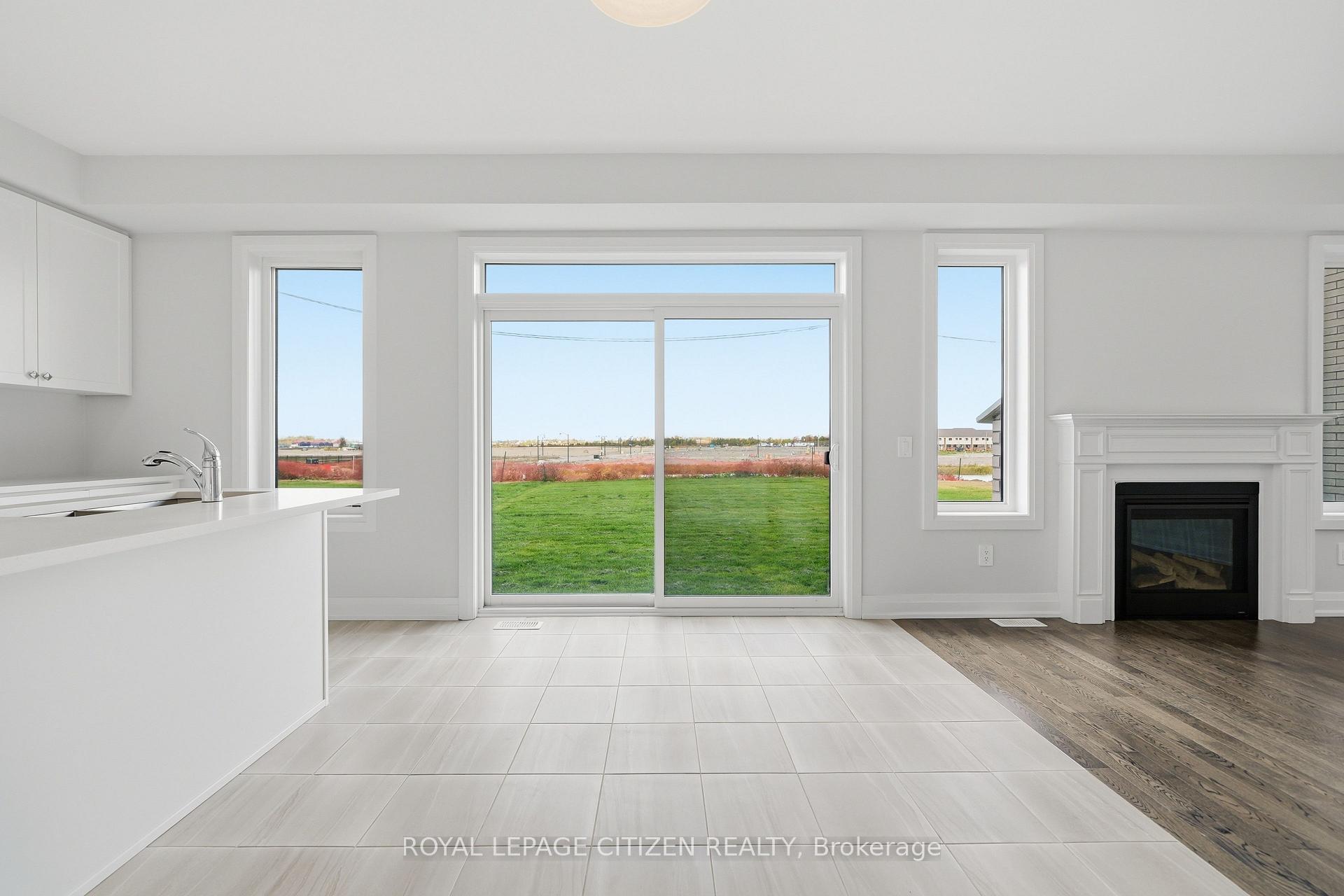 Photo 10 of 72 Butler Boulevard, Kawartha Lakes, Lindsay — HOMEH