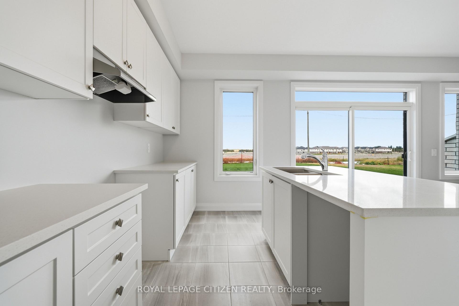 Photo 18 of 72 Butler Boulevard, Kawartha Lakes, Lindsay — HOMEH