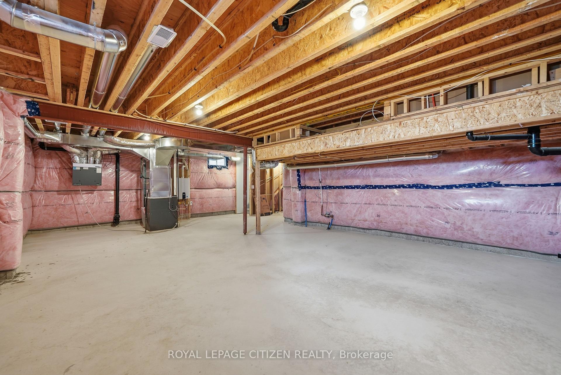 Photo 44 of 72 Butler Boulevard, Kawartha Lakes, Lindsay — HOMEH