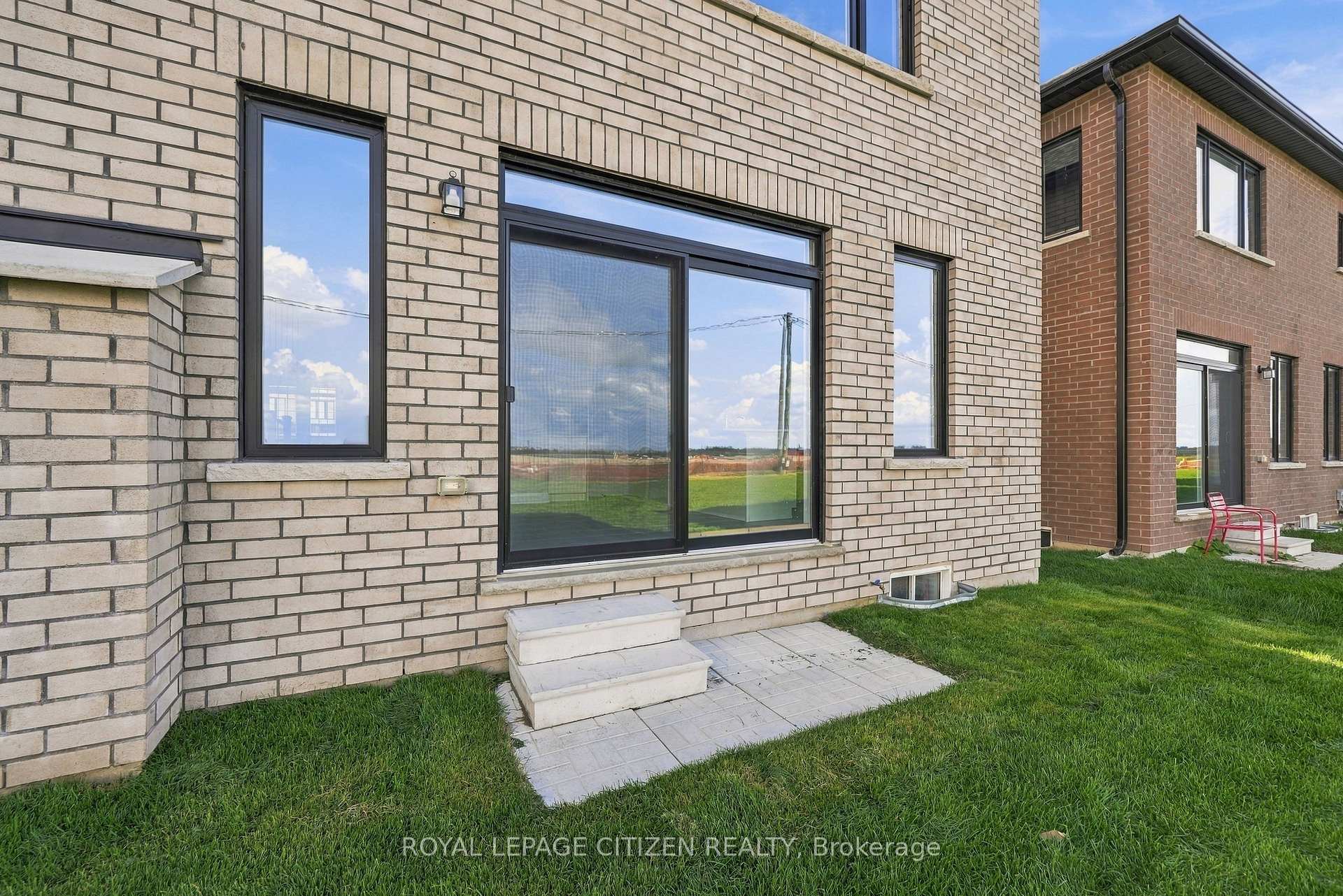 Photo 46 of 72 Butler Boulevard, Kawartha Lakes, Lindsay — HOMEH