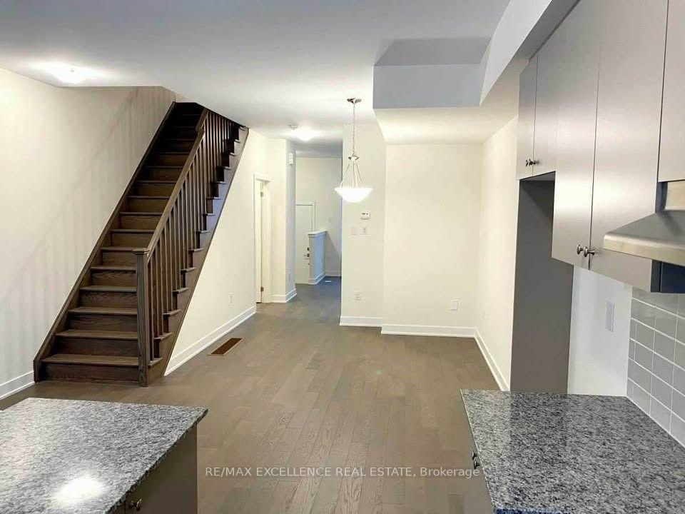 Photo 12 of 87 William Duncan Road, North York, Downsview-Roding-CFB — HOMEH