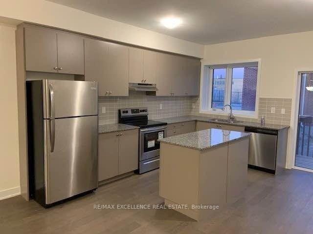 Photo 17 of 87 William Duncan Road, North York, Downsview-Roding-CFB — HOMEH