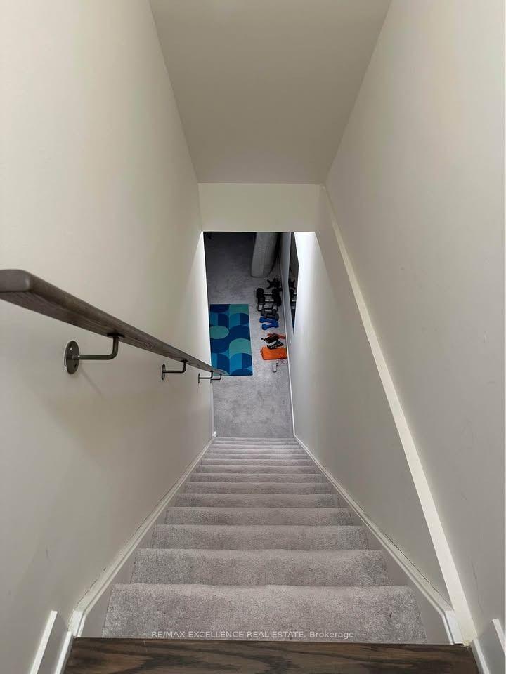 Photo 19 of 87 William Duncan Road, North York, Downsview-Roding-CFB — HOMEH