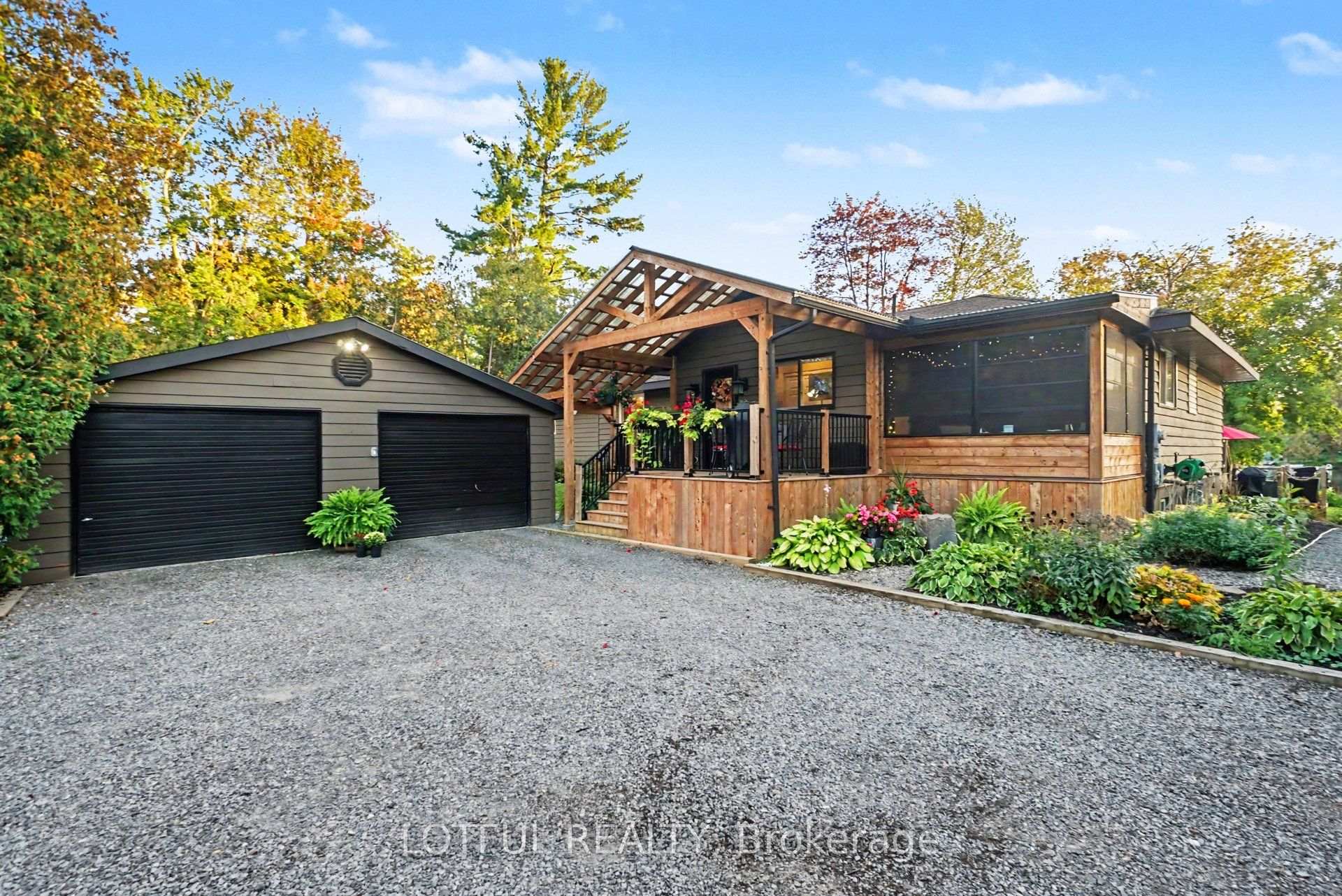 Photo 2 of 2420 Pine Avenue, Ottawa, Manotick East to Manotick Station — HOMEH