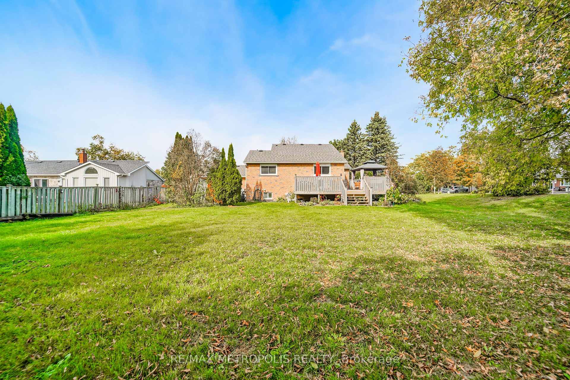 Photo 9 of 1 Herriot Street, Caledon, Palgrave — HOMEH