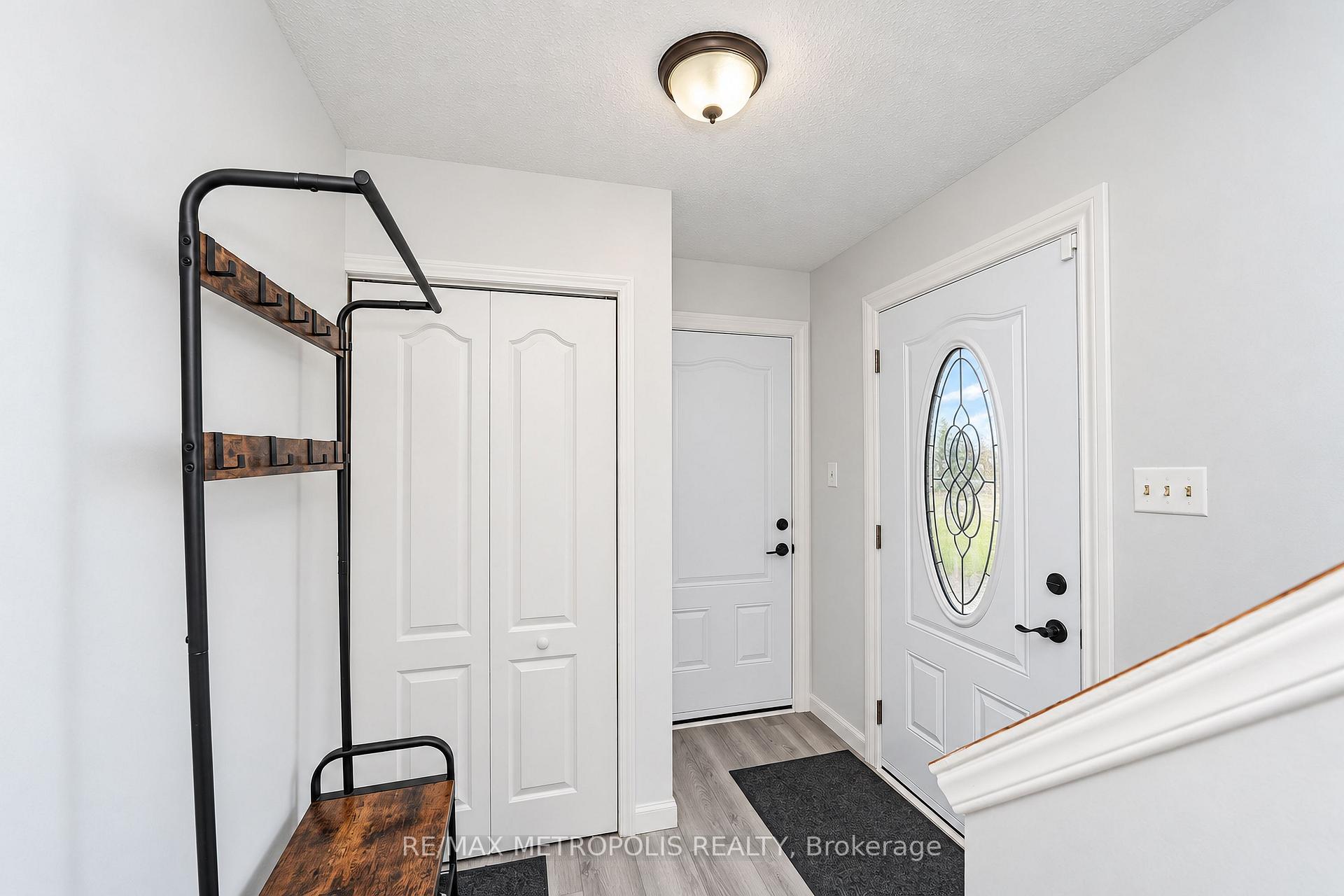 Photo 20 of 1 Herriot Street, Caledon, Palgrave — HOMEH