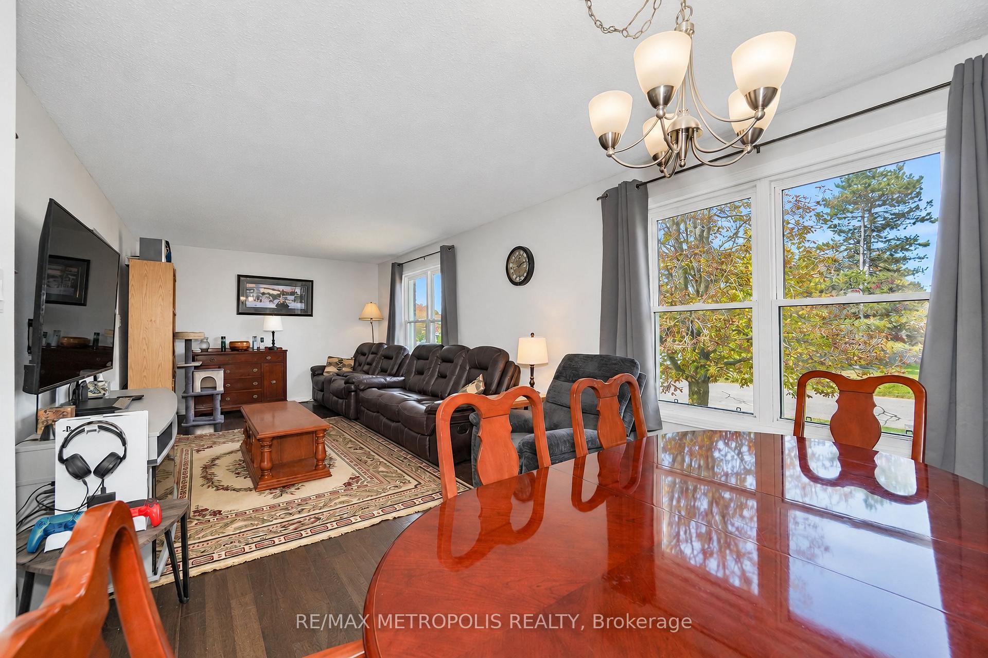 Photo 27 of 1 Herriot Street, Caledon, Palgrave — HOMEH