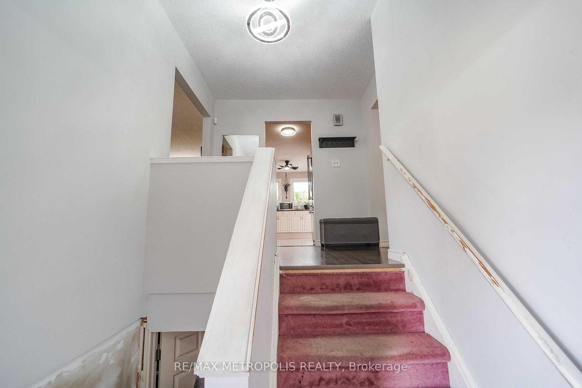 Photo 40 of 1 Herriot Street, Caledon, Palgrave — HOMEH