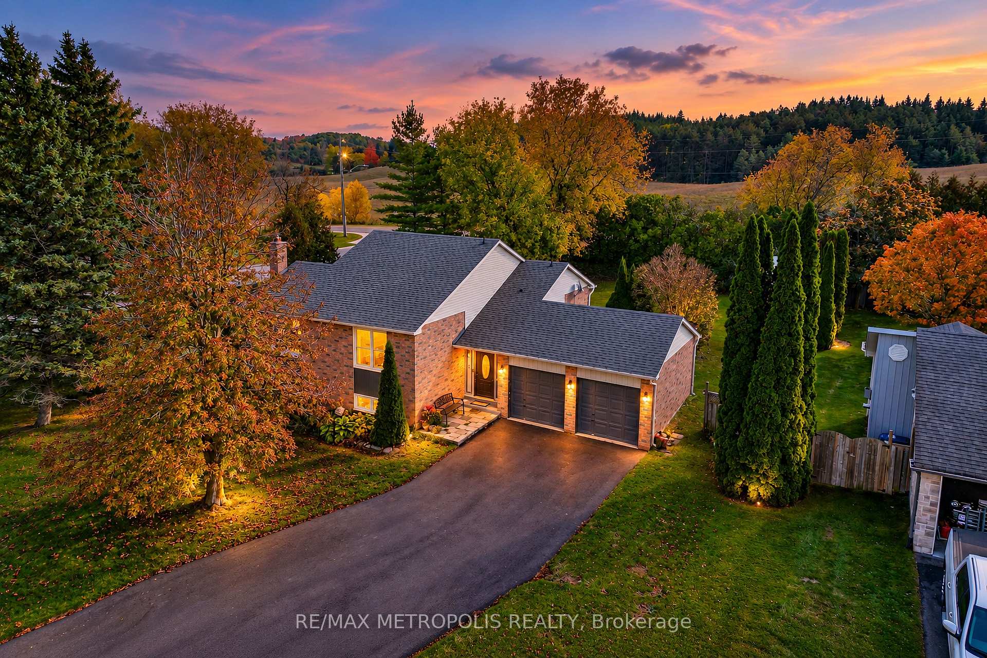 Photo 47 of 1 Herriot Street, Caledon, Palgrave — HOMEH