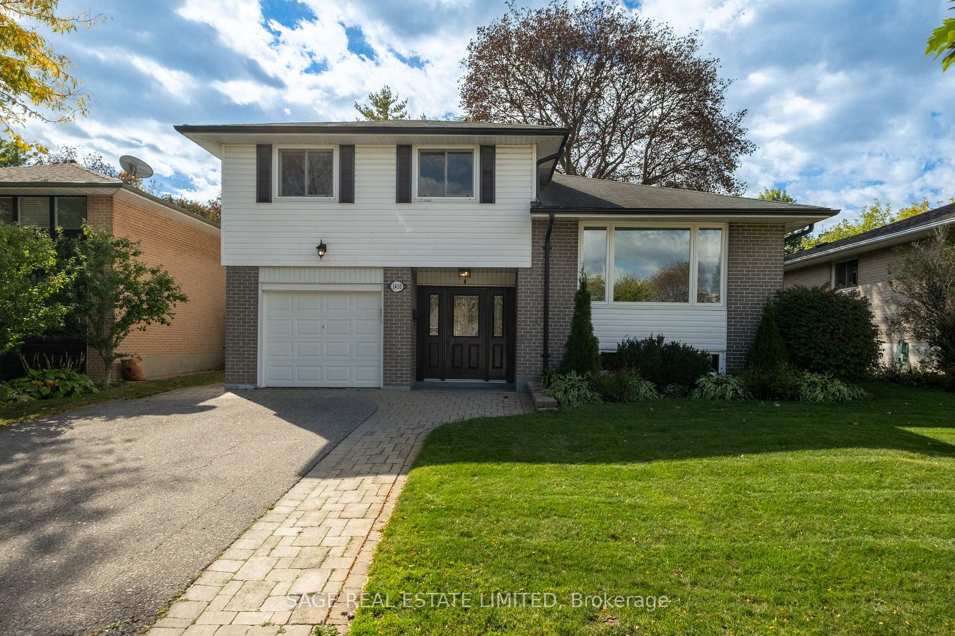 Photo of 1410 Lewisham Drive