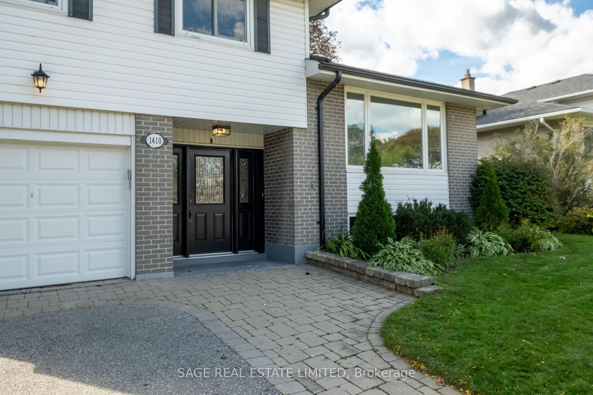 Photo 2 of 1410 Lewisham Drive, Mississauga, Clarkson — HOMEH