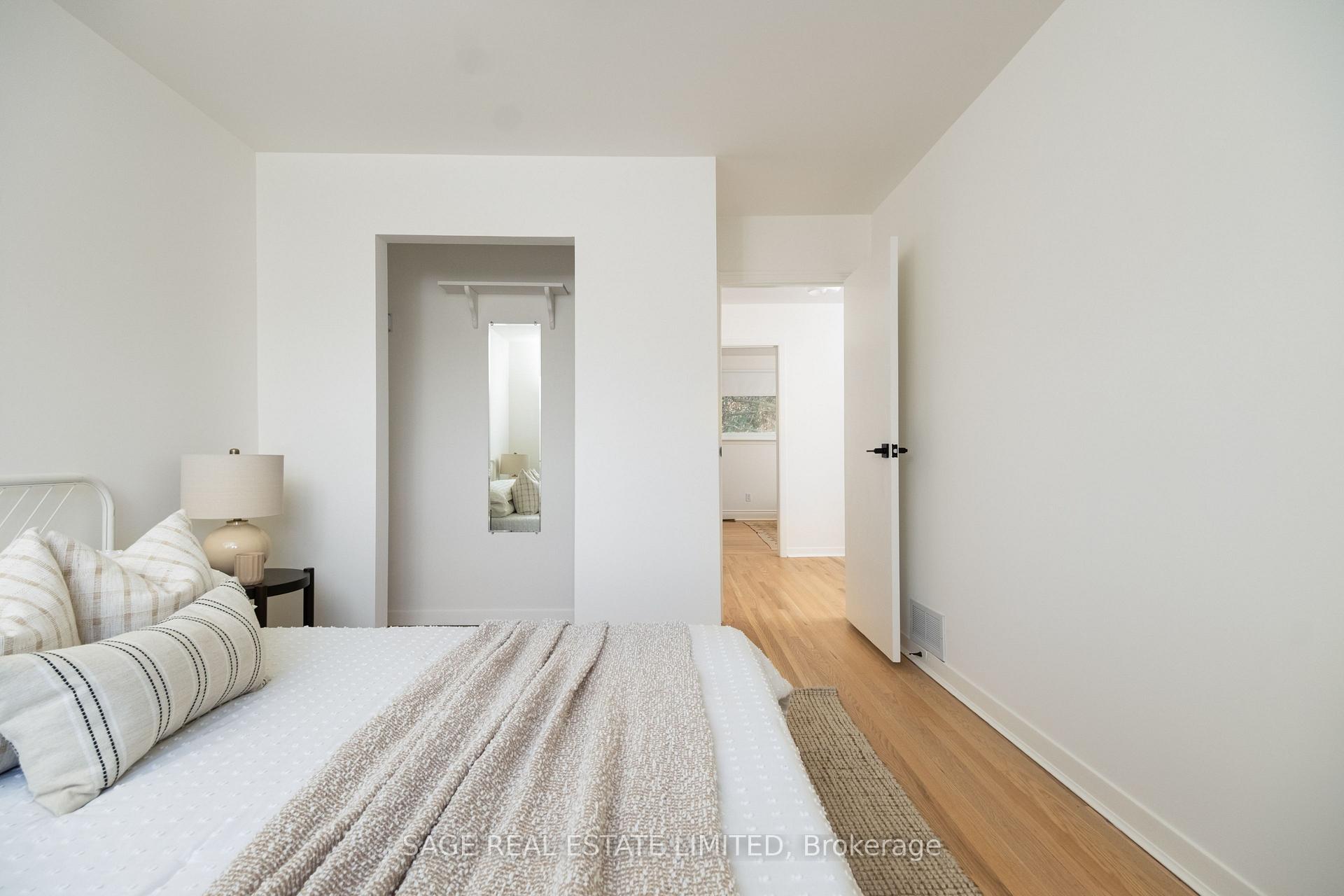 Photo 29 of 1410 Lewisham Drive, Mississauga, Clarkson — HOMEH