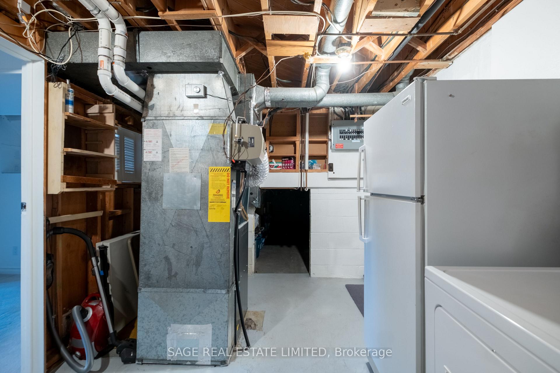 Photo 38 of 1410 Lewisham Drive, Mississauga, Clarkson — HOMEH