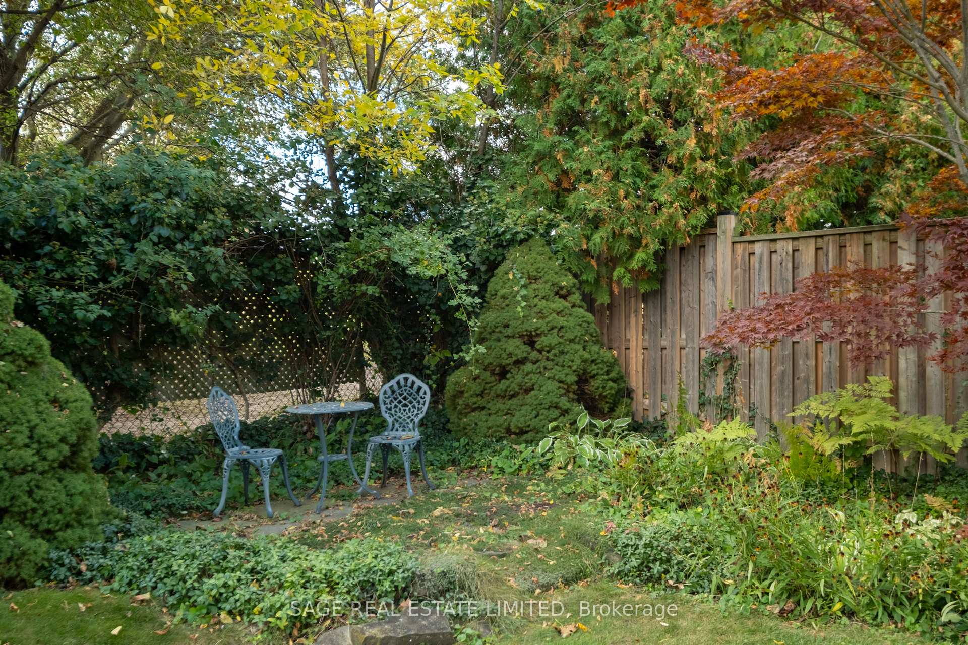 Photo 41 of 1410 Lewisham Drive, Mississauga, Clarkson — HOMEH