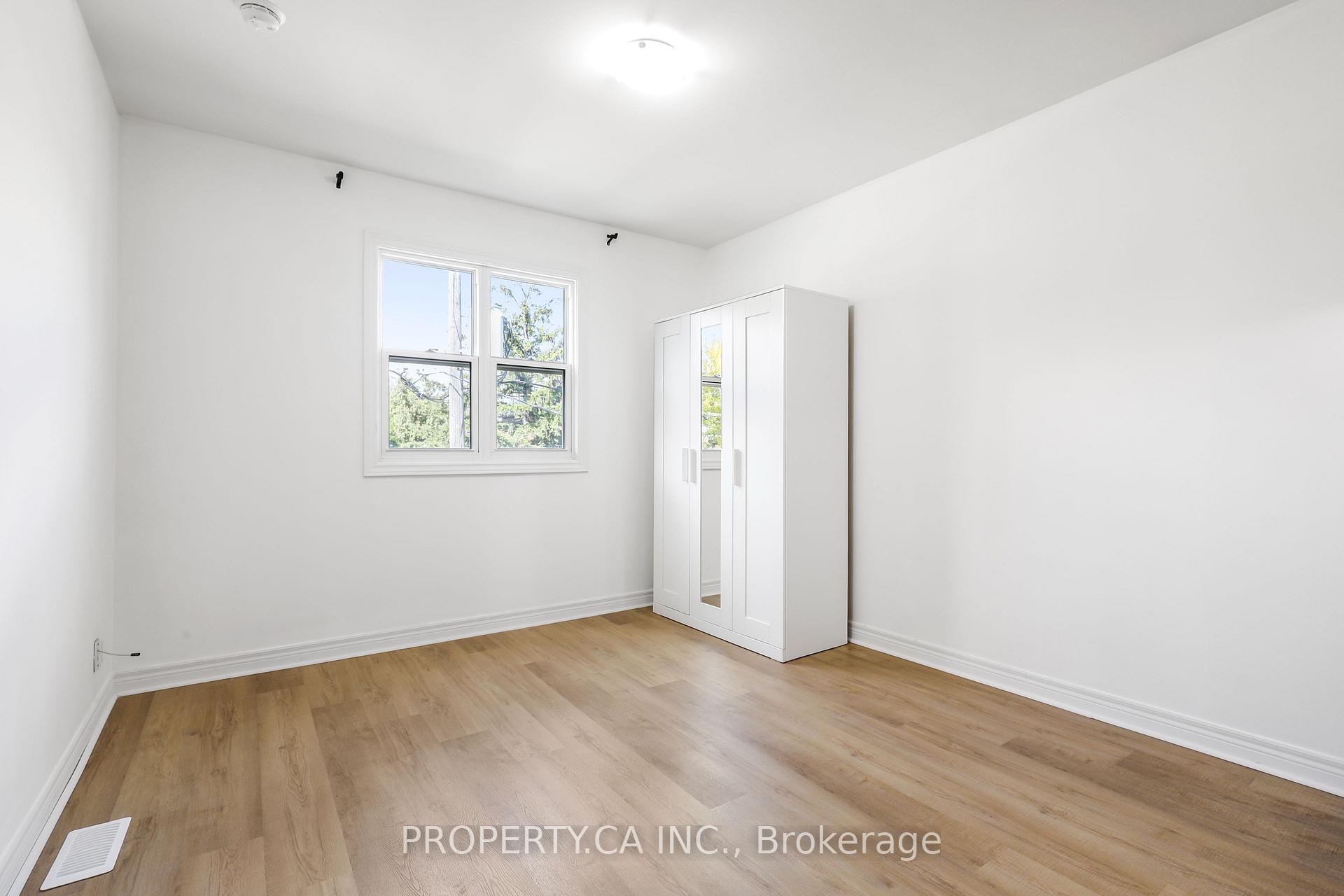 Photo 11 of Unit 3, 121 Melrose Street, Etobicoke, Mimico — HOMEH