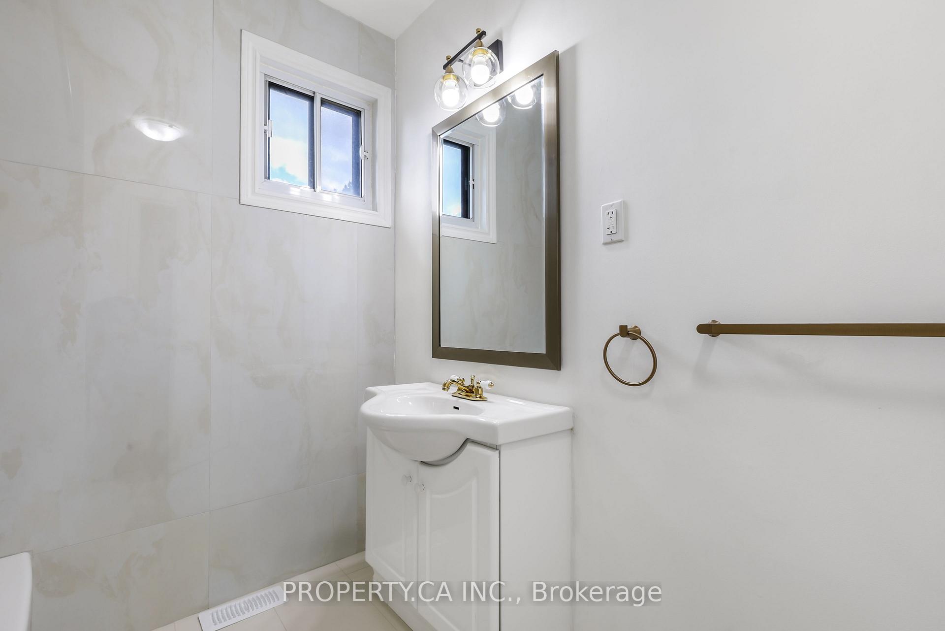 Photo 15 of Unit 3, 121 Melrose Street, Etobicoke, Mimico — HOMEH