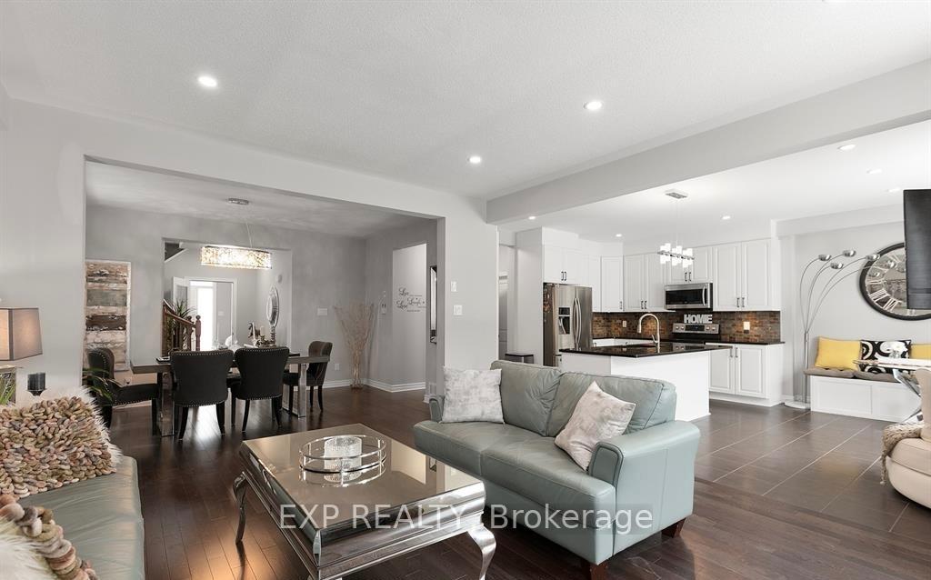 Photo 9 of 12 Knockaderry Crescent, Ottawa, Barrhaven - Half Moon Bay — HOMEH