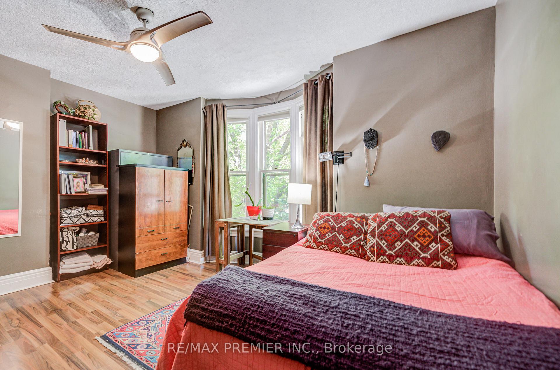 Photo 11 of Unit 3, 224 Lippincott Street, Toronto, University — HOMEH