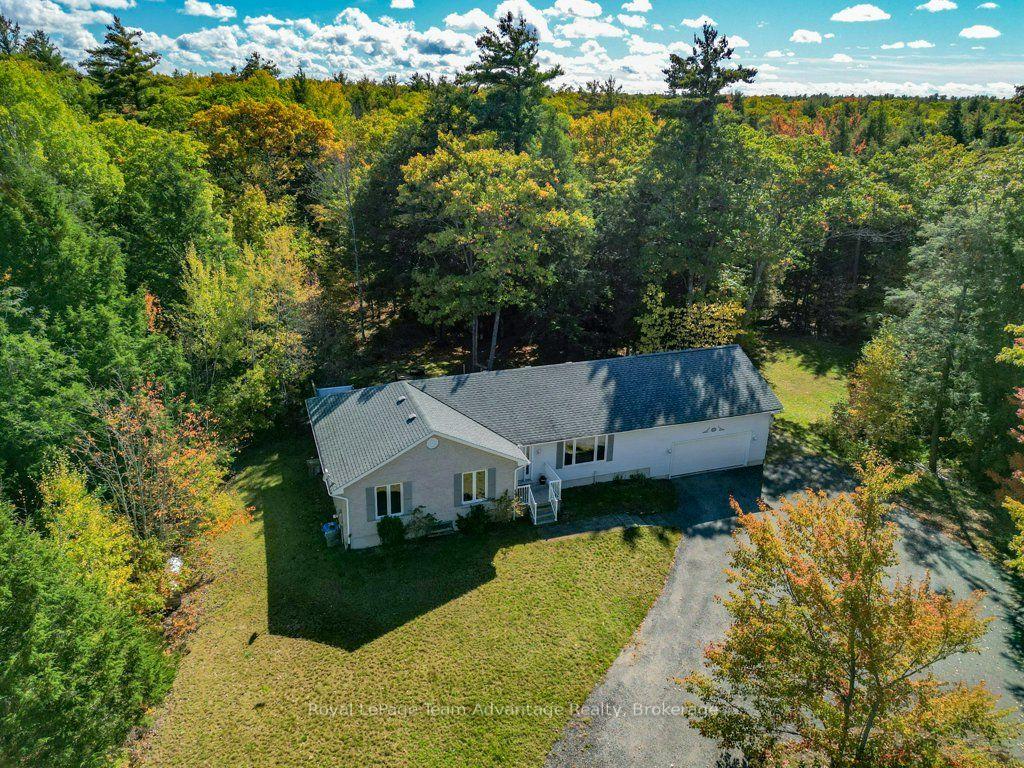 Photo 2 of 10 Oakridge Road, McDougall — HOMEH
