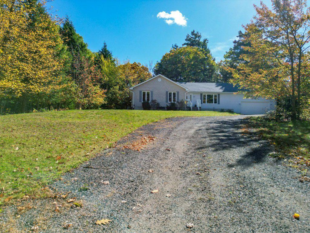 Photo 6 of 10 Oakridge Road, McDougall — HOMEH