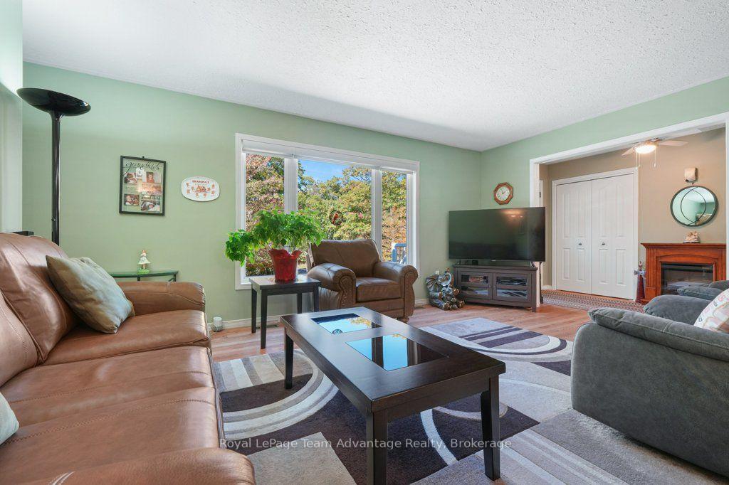 Photo 11 of 10 Oakridge Road, McDougall — HOMEH