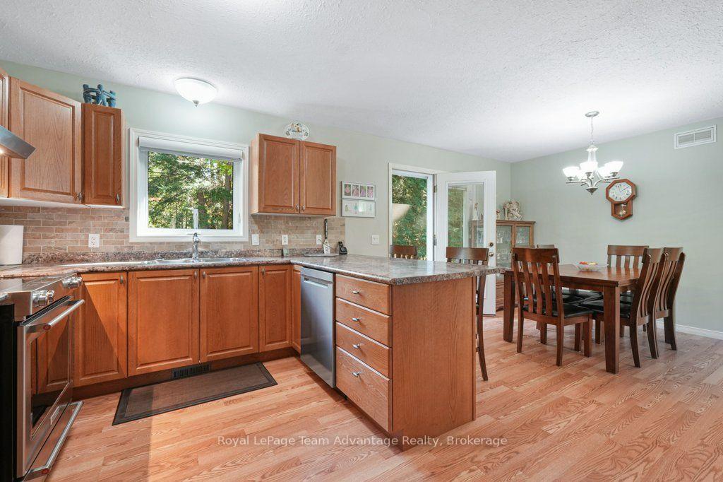 Photo 16 of 10 Oakridge Road, McDougall — HOMEH