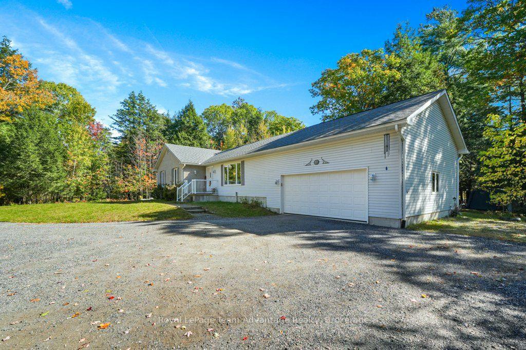 Photo 33 of 10 Oakridge Road, McDougall — HOMEH