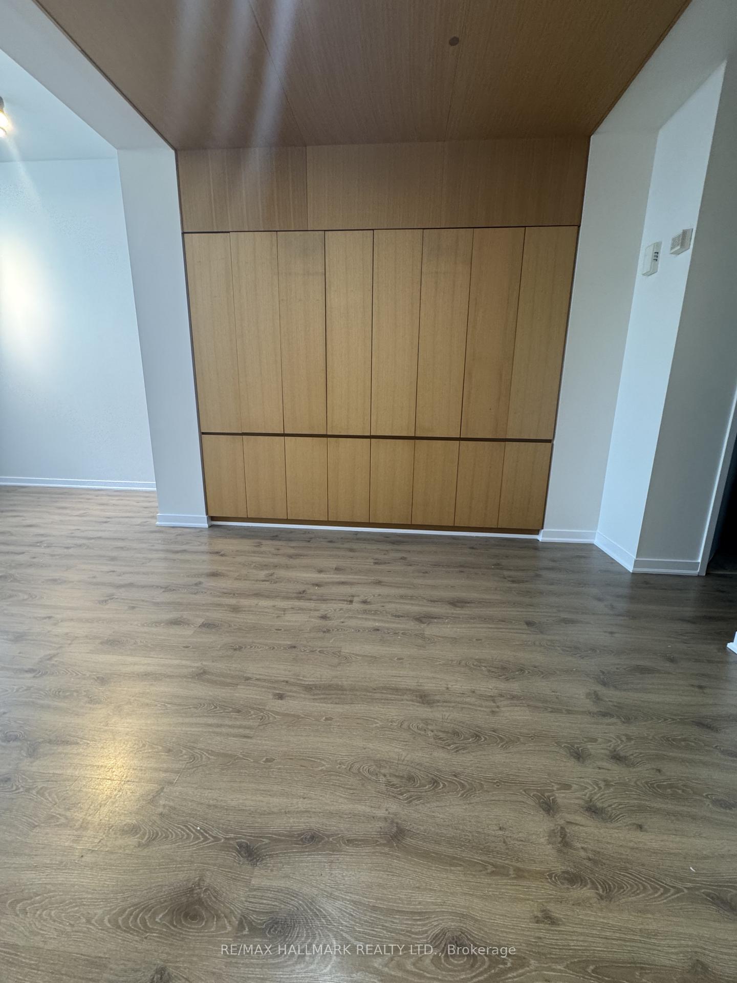 Photo 4 of Unit G19, 33 Iceboat Terrace, Toronto, Waterfront Communities — HOMEH