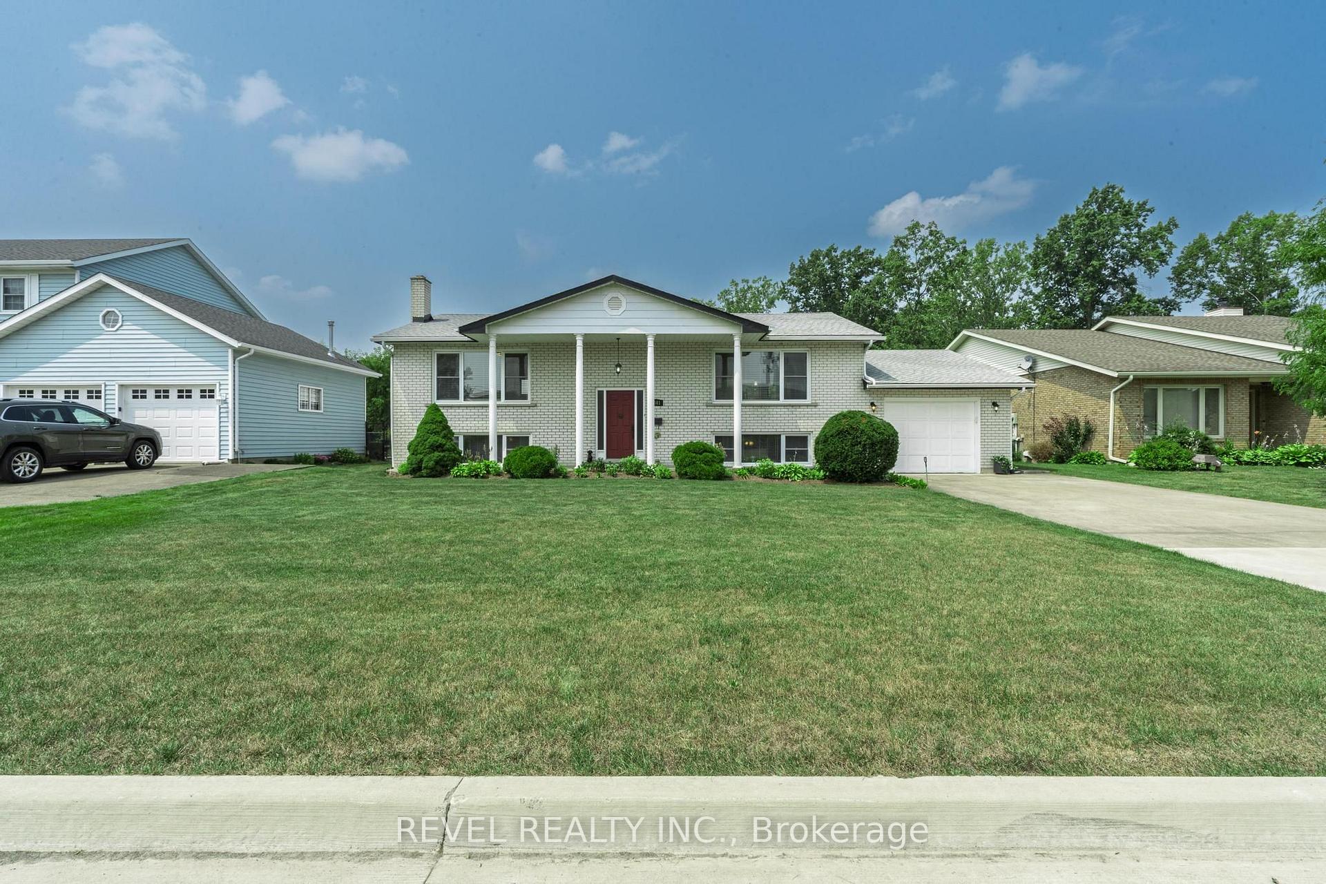 Photo 6 of 3641 Rapids View Drive, Niagara Falls, Chippawa — HOMEH