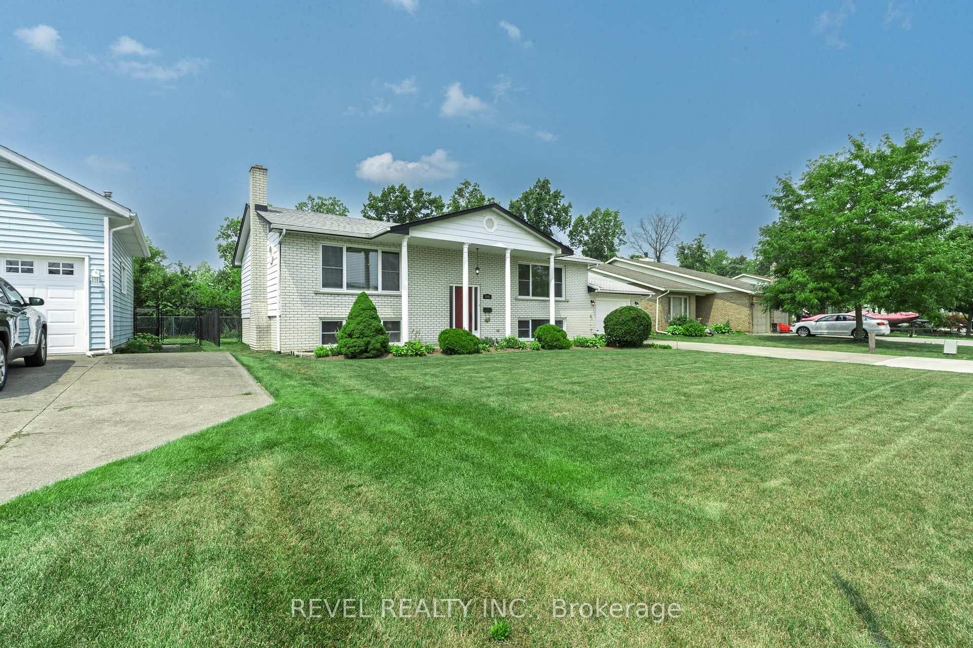 Photo 7 of 3641 Rapids View Drive, Niagara Falls, Chippawa — HOMEH