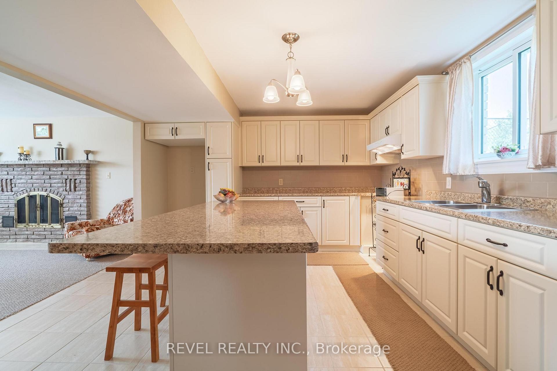 Photo 32 of 3641 Rapids View Drive, Niagara Falls, Chippawa — HOMEH