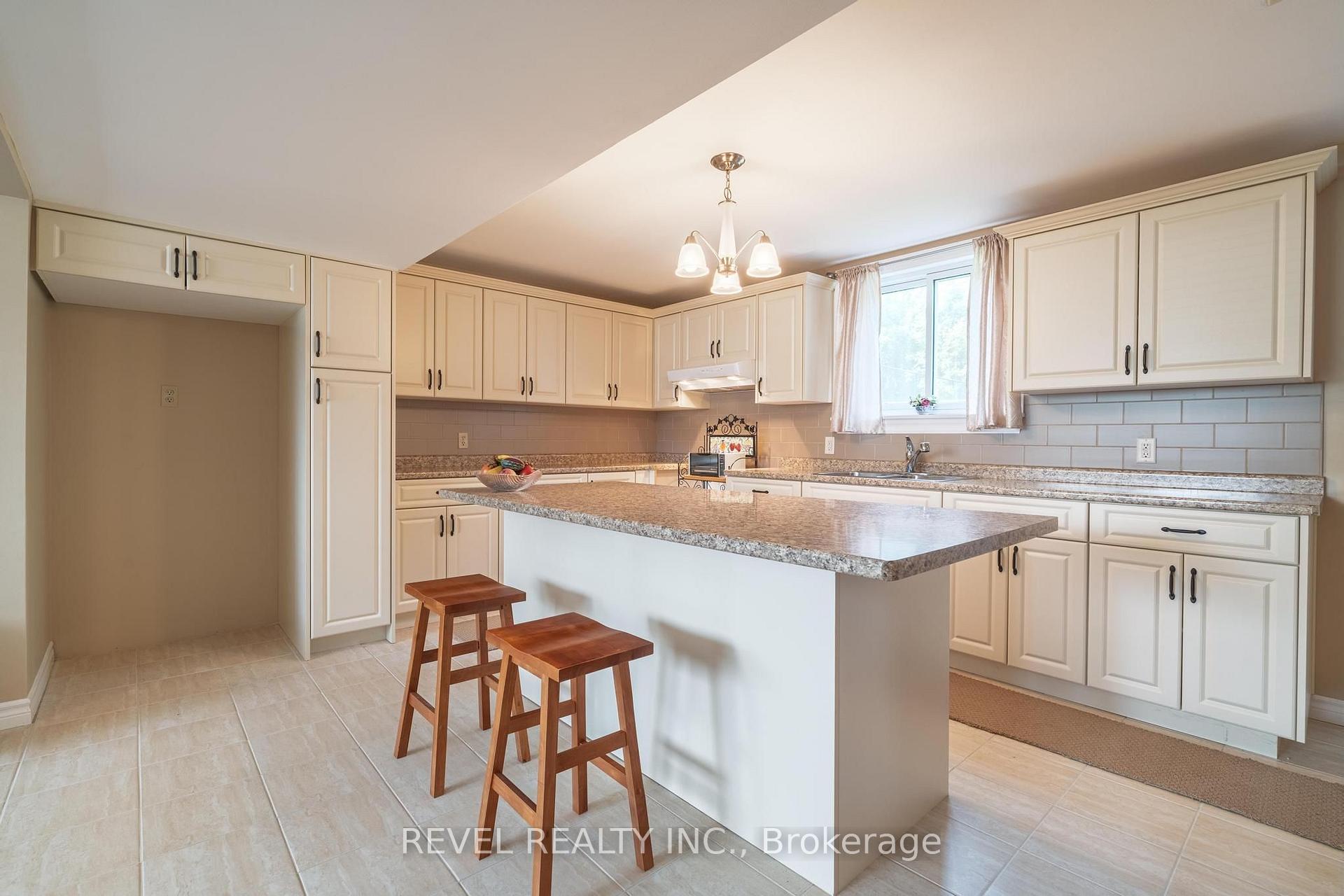 Photo 33 of 3641 Rapids View Drive, Niagara Falls, Chippawa — HOMEH