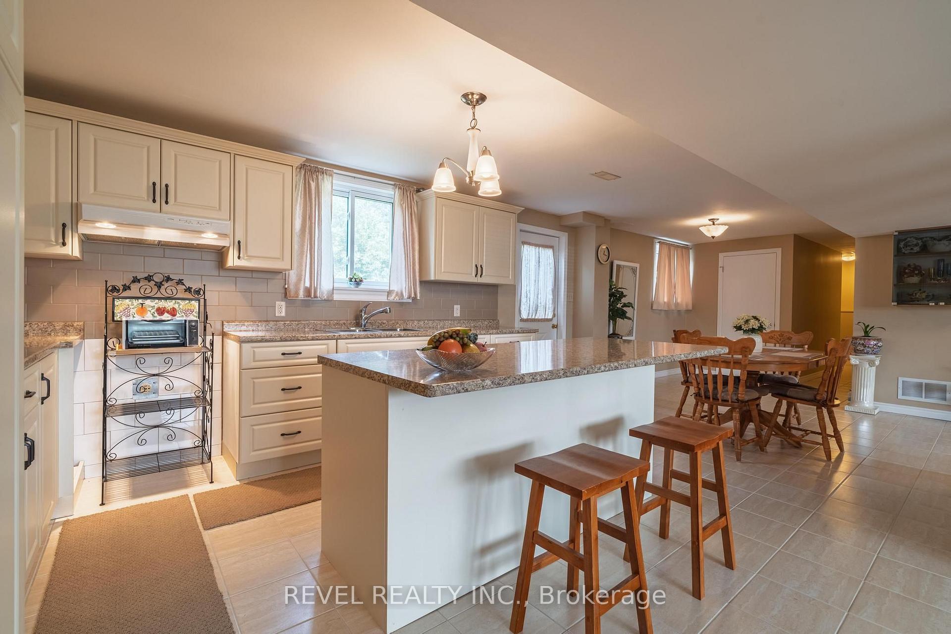 Photo 35 of 3641 Rapids View Drive, Niagara Falls, Chippawa — HOMEH