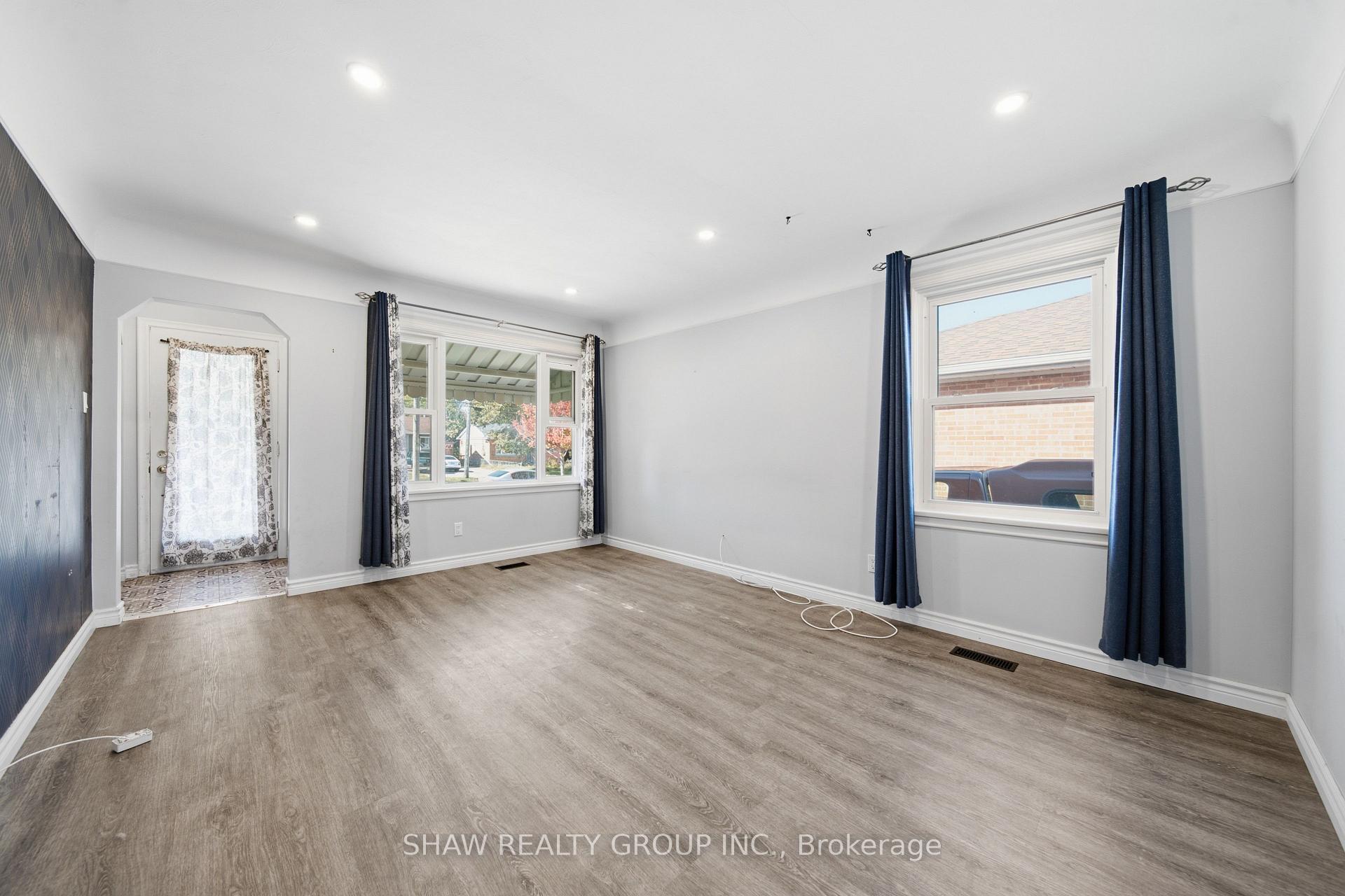 Photo 7 of 468 Highland Road, Kitchener, Southdale — HOMEH