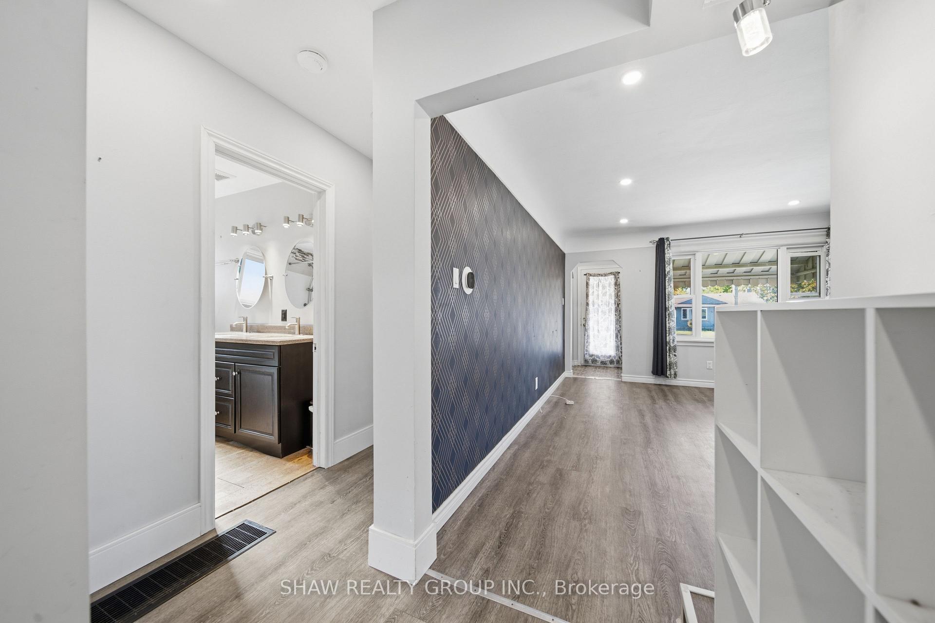 Photo 10 of 468 Highland Road, Kitchener, Southdale — HOMEH