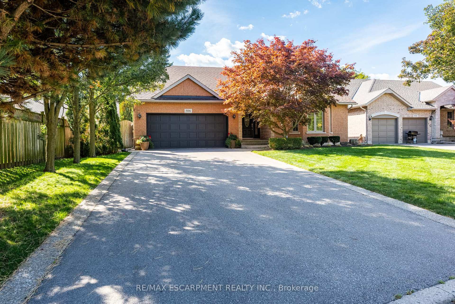 Photo 2 of 506 Regina Drive, Burlington, Brant — HOMEH