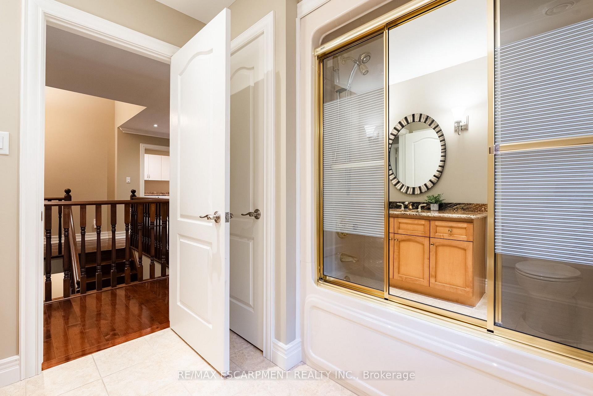 Photo 35 of 506 Regina Drive, Burlington, Brant — HOMEH