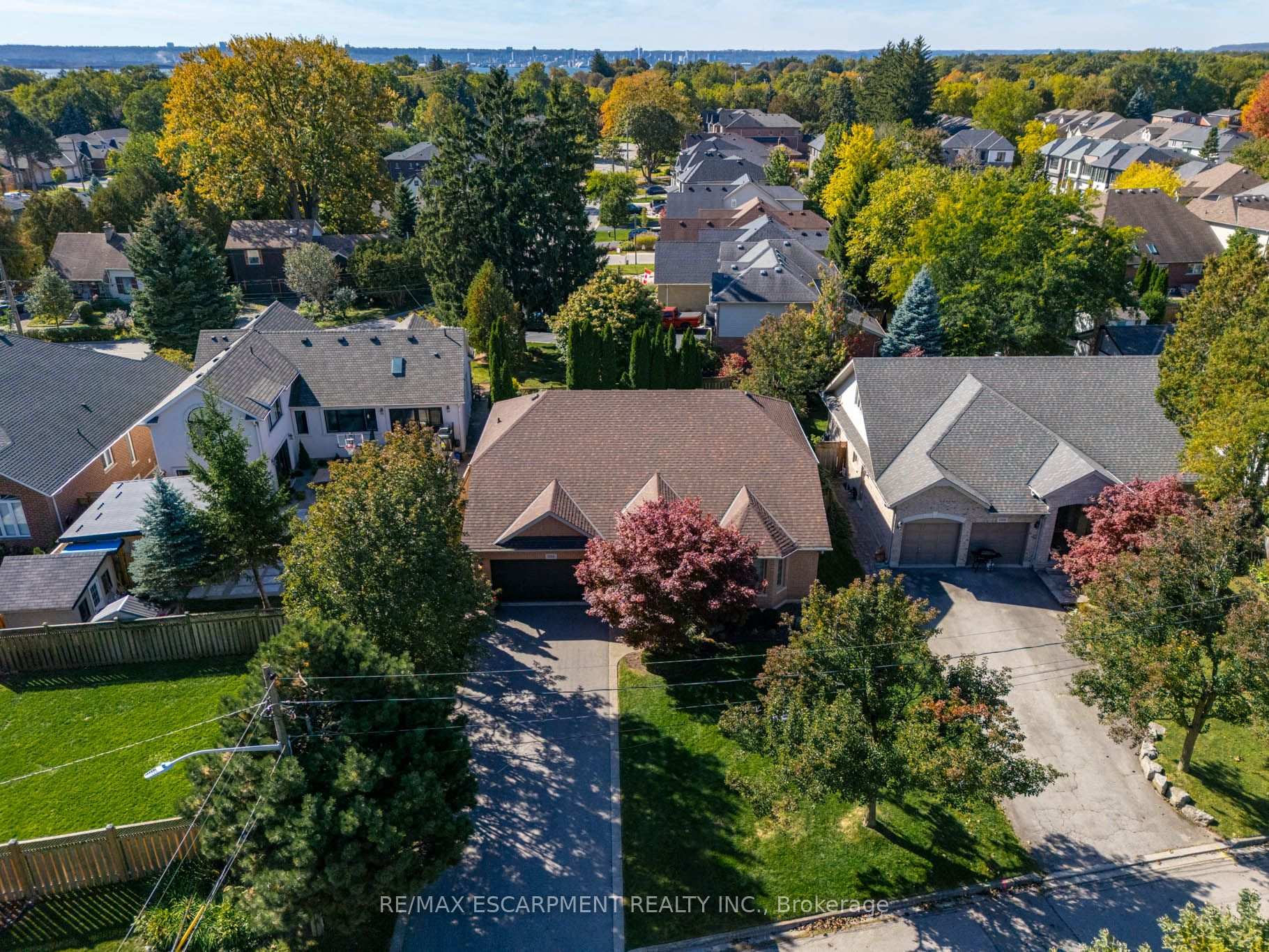 Photo 46 of 506 Regina Drive, Burlington, Brant — HOMEH