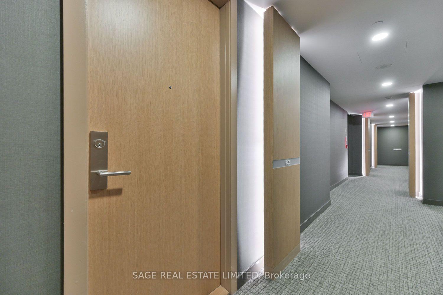 Photo 4 of Unit 802, 38 Stewart Street, Toronto, Waterfront Communities — HOMEH
