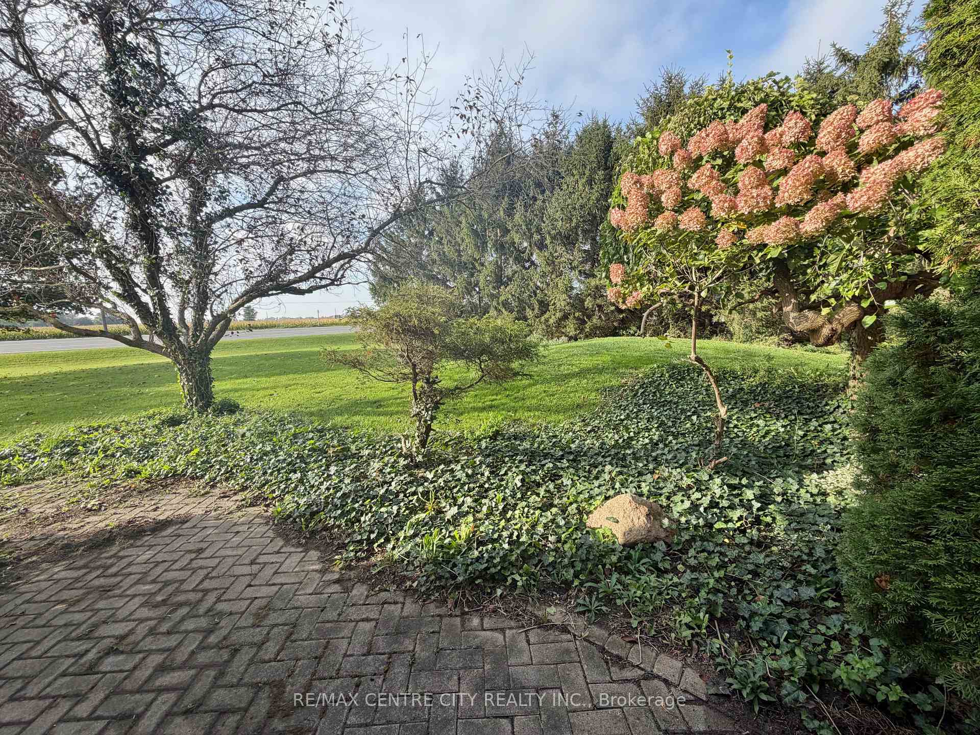 Photo 4 of 7442 Fairview Road, Central Elgin, Rural Central Elgin — HOMEH